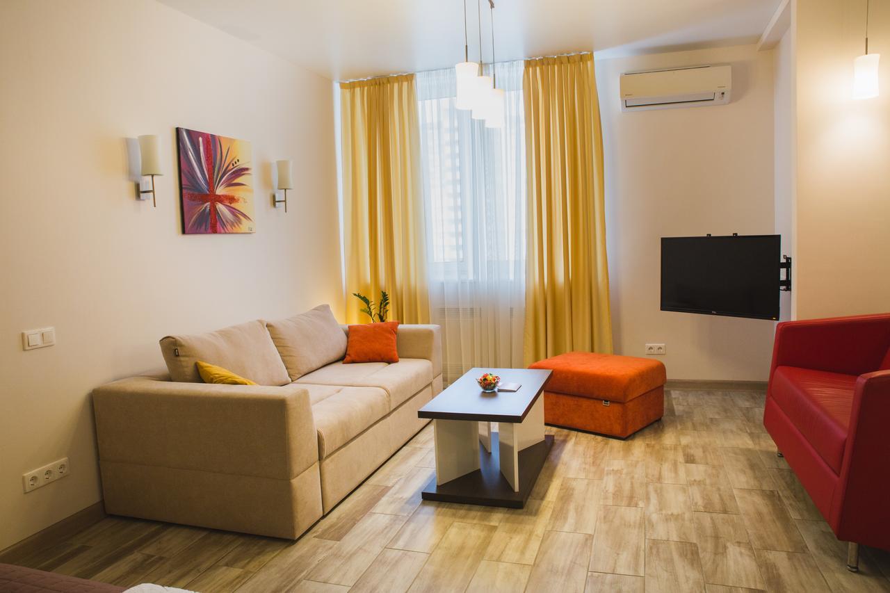 Apartments "Pleasure" キエフ エクステリア 写真